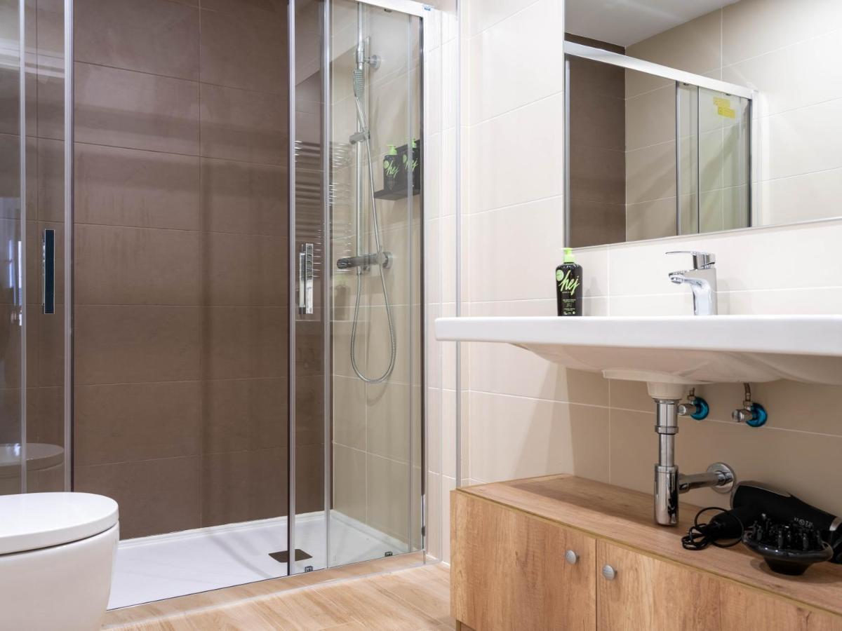 Limehome Barcelona Carrer De Besalu 90 - Estancia Temporal Εξωτερικό φωτογραφία